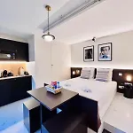 Garden & Grace- Cinema & Parking 아파트