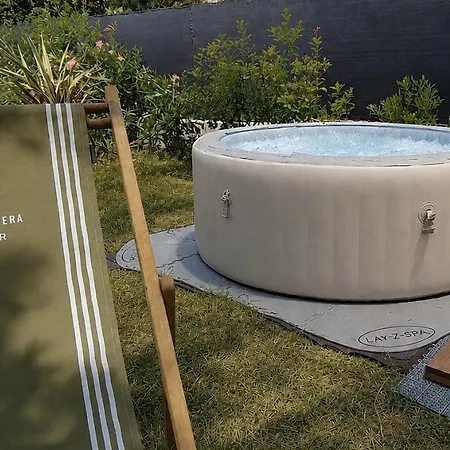 Διαμέρισμα Garden & Grace- Jacuzzi, Bbq & Parking